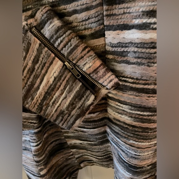 Sabine Tweed Scoop Neck Asymmetrical Zip Blazer Jacket Size M - Picture 9 of 14